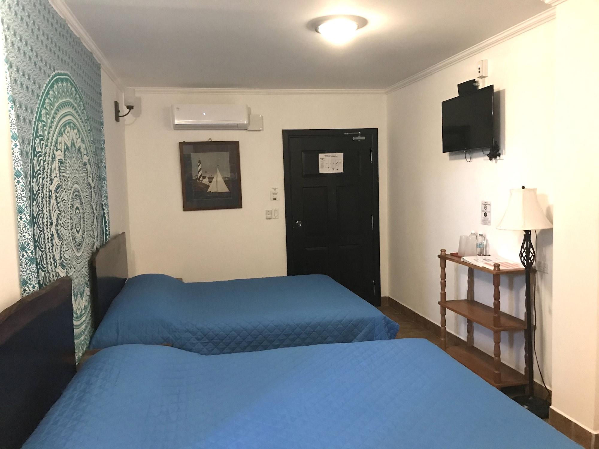 Easy Inn Hotel 벨리즈 시티 외부 사진